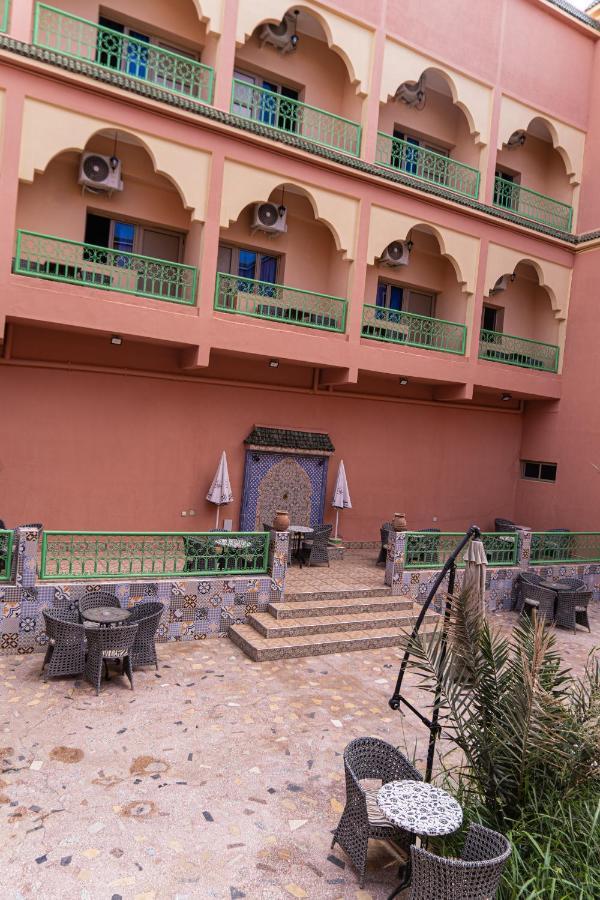 Hotel La Vallee Des Kasbahs Chez Ilyas Tinghir Exterior foto